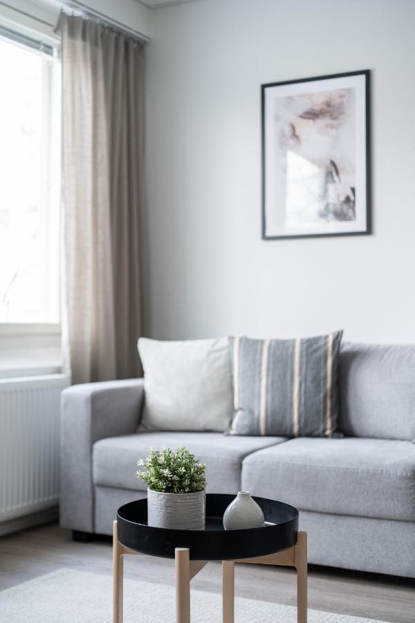 Modern 2Br Apartment With Balcony & Central Location - Hosted By 2Ndhomes Tampere Buitenkant foto